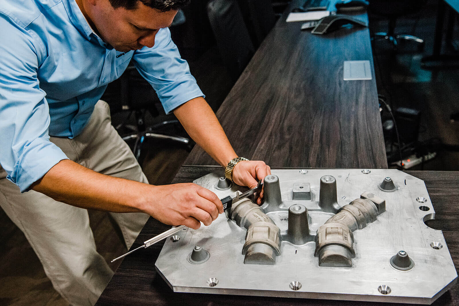 measuring part with caliper